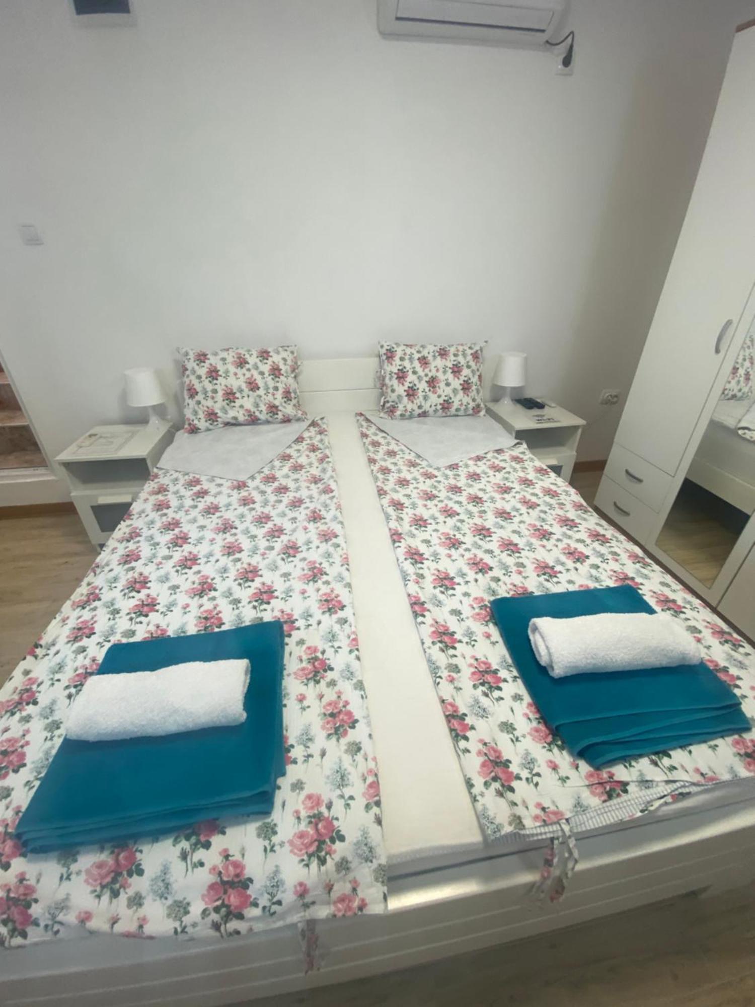 Garden Apartmani 3 Белград Экстерьер фото